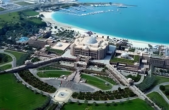Beyond the Dunes: Discover the Magic of Abu Dhabi